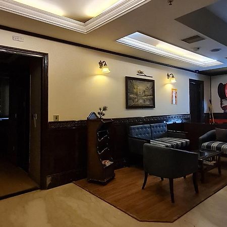 Hotel Diplomat Residency Ню Делхи Екстериор снимка