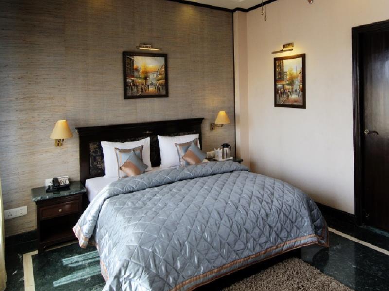 Hotel Diplomat Residency Ню Делхи Екстериор снимка