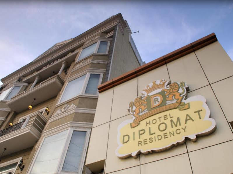 Hotel Diplomat Residency Ню Делхи Екстериор снимка