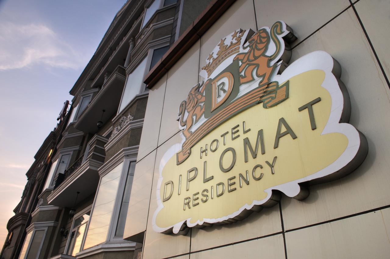 Hotel Diplomat Residency Ню Делхи Екстериор снимка