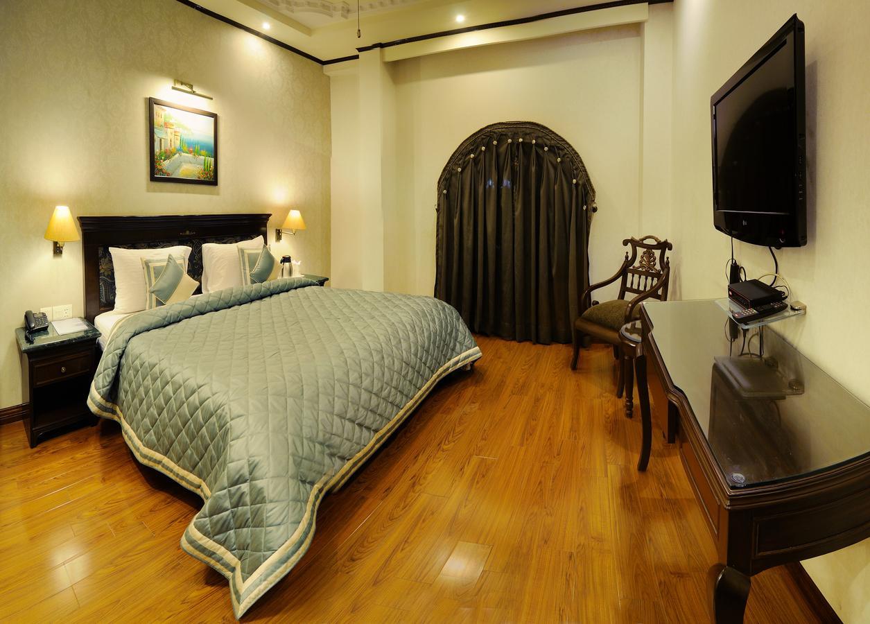 Hotel Diplomat Residency Ню Делхи Екстериор снимка