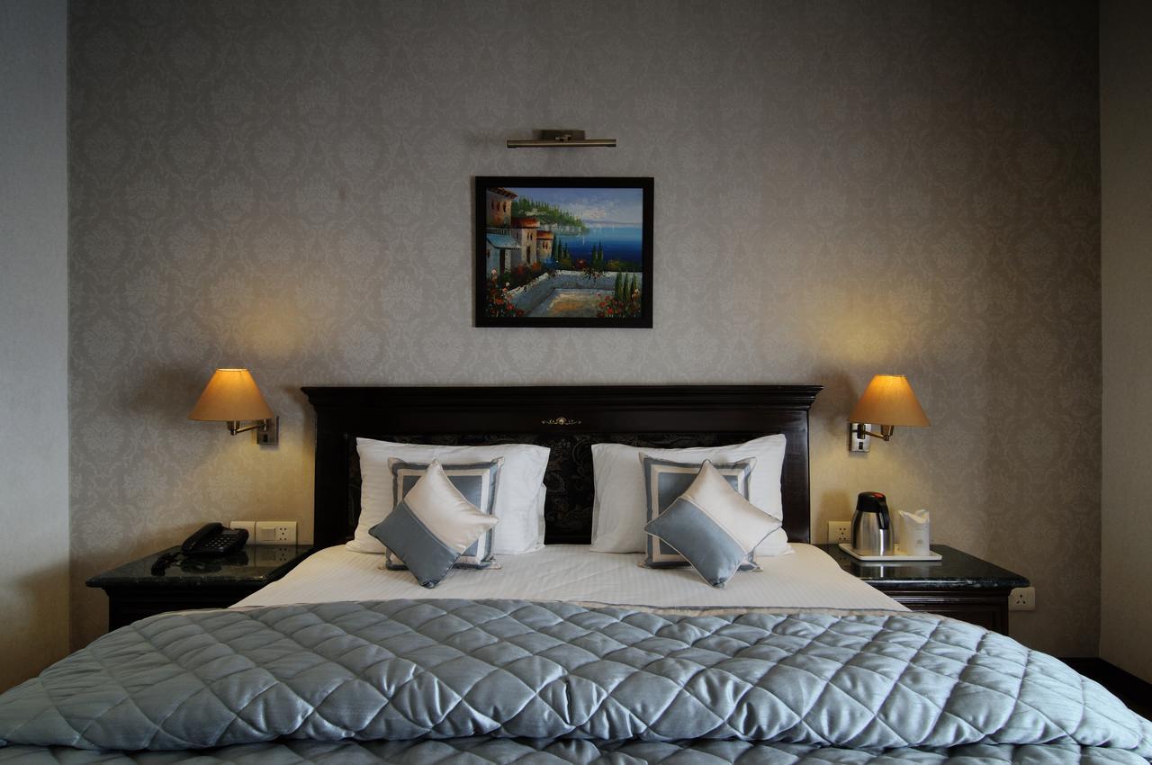 Hotel Diplomat Residency Ню Делхи Екстериор снимка