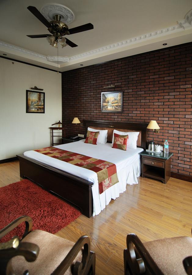 Hotel Diplomat Residency Ню Делхи Екстериор снимка