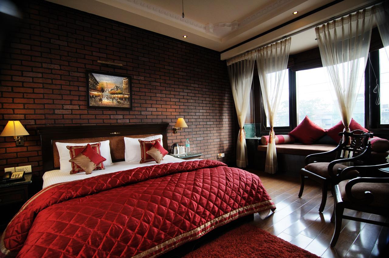 Hotel Diplomat Residency Ню Делхи Екстериор снимка