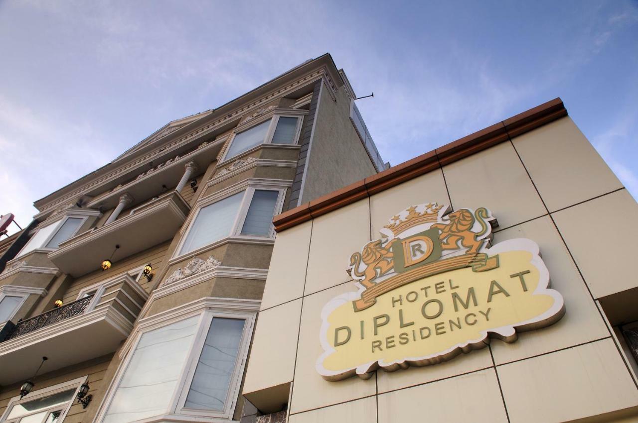 Hotel Diplomat Residency Ню Делхи Екстериор снимка